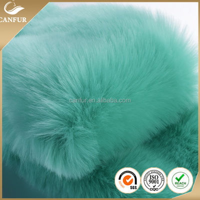100% Polyester Rückenmaterial Falsch gefärbtes Fuchsfell für Kleidung Luxus und Komfort