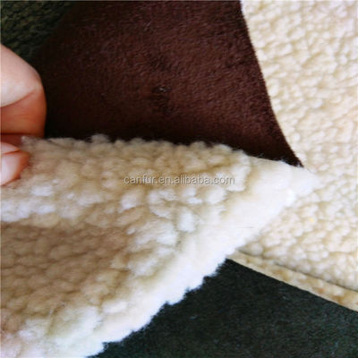 Lichtgelb 100% Polyester synthetischer Sherpa-Sueßstoff für Endkunden