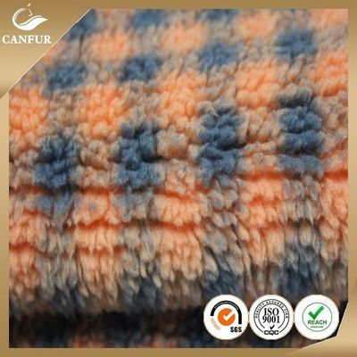 Erleben Sie die Weichheit und Wärme von 160cm Breite 100% Polyester Sherpa Fleece Stoff