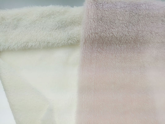 Großbritannien Markt 58/60" Breite Weißes Polyester Pelzgewebe mit 96F Dichte