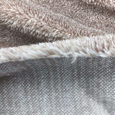 100% Polyester-Kationische gefärbte Strickgewebe aus Sherpa-Fleece für verschiedene Anwendungen