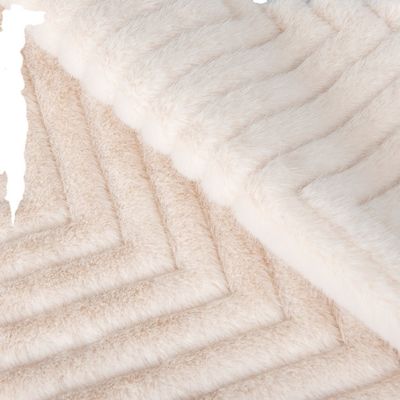 Weiches, bequemes Handgefühl Xiaomi Mink 100% Polyester für beliebte Damenbekleidung