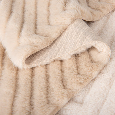 Weiches, bequemes Handgefühl Xiaomi Mink 100% Polyester für beliebte Damenbekleidung