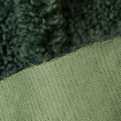 Zusammengestellte Kleidung-Kleidung Teddy Stoff Garne Zählen mit 100% Polyester
