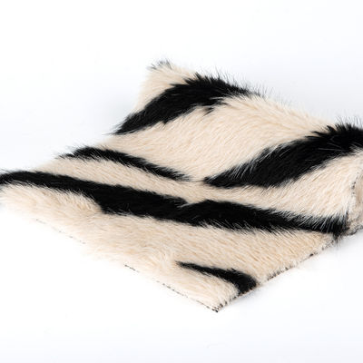 Erleben Sie den Komfort von Big Fur 100 Polyester Garne Zählung Nr. in Winterkleidung