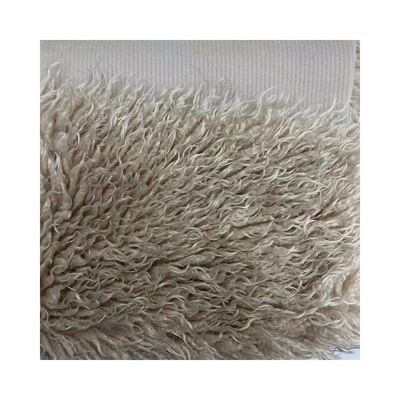 Mehrwertiges 100% Polyester Massivfarben gestricktes Terry Teddy Pelz Samtgewebe für Bekleidung