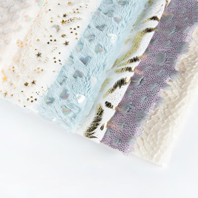 Funkelnde Sequins Chuck Plush Stoff perfekt für Loungewear Bekleidung und Heimtextilien