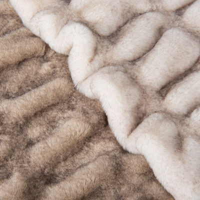 Luxuriöser Streifen-Stil 100% Polyester Elastisch Falsches Kaninchenfell für Heimtextilien