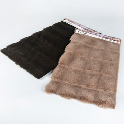 100% Polyester Kaninchen Falschfell Stoff für Wintermantel Weiches Pinselmuster Tricot gestrickt