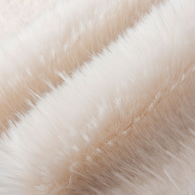 Körperfarben Gefälschte Pelzgewebe 100% Polyester Geflecht für Damenmantel