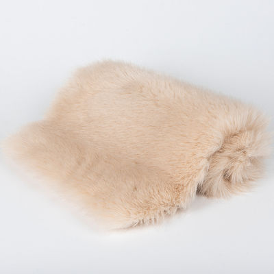 Weiches 100% Polyester aus falschem Kaninchenfell für Ponchos und Pullovers