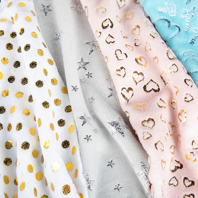 Erstellen Sie atemberaubende Textilien und Weichspielzeug mit unserem glänzenden Chuck aus 100% Polyester-PV-Plush-Gewebe