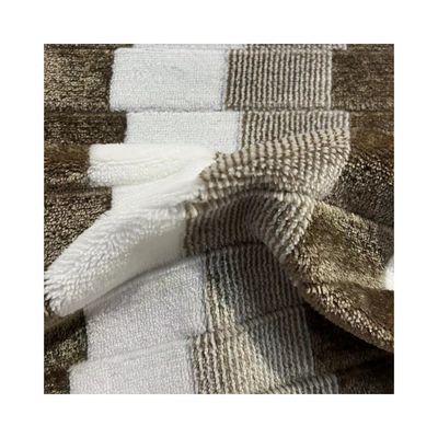 Geflechtetes Jacquard-Polyester-Fleece-Gewebe - die ultimative Wahl für modische Kleidung