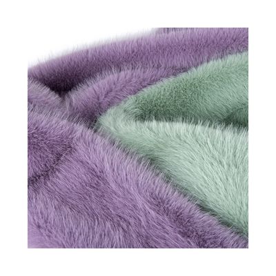 100% Polyester Plüschgewebe Lange Haare Falschfellgewebe für Bekleidung Verarbeitung-Bindung