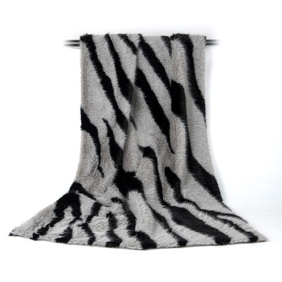 Ladies Long Pile Vest aus Falschfell mit Streifendruck und Plush in Weft Suede