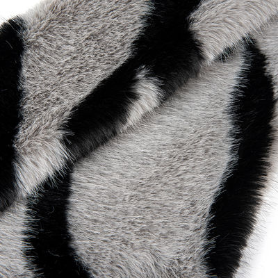 Ladies Long Pile Vest aus Falschfell mit Streifendruck und Plush in Weft Suede