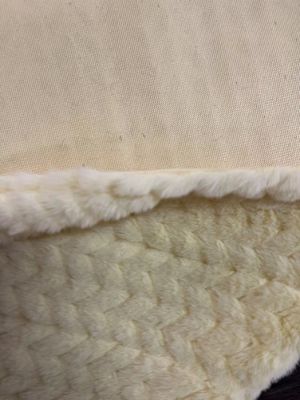 Kurzes Pelzgewebe Weiches Falsches Pelz für den Mantel Spielzeug Garne Zählung Kontaktlänge 60cm Farbe Grau