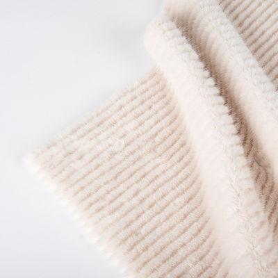 2024 Soft Cut Pile Short Fur Teppich Stoff mit kundenspezifischen Designs und Designmuster