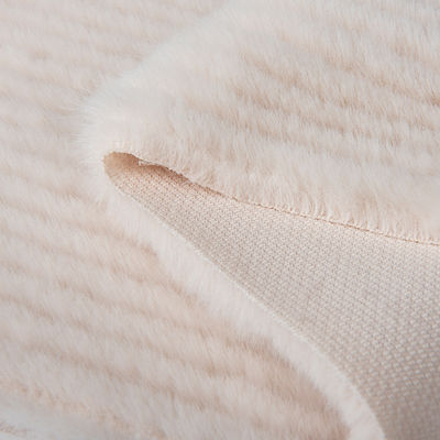 2024 Soft Cut Pile Short Fur Teppich Stoff mit kundenspezifischen Designs und Designmuster