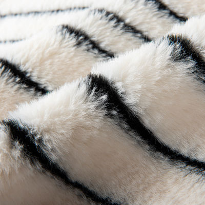 FDY Druck für Bekleidung Herstellung von 100 Polyester Sherpa Falschfell Warp Suede Stoff Typ