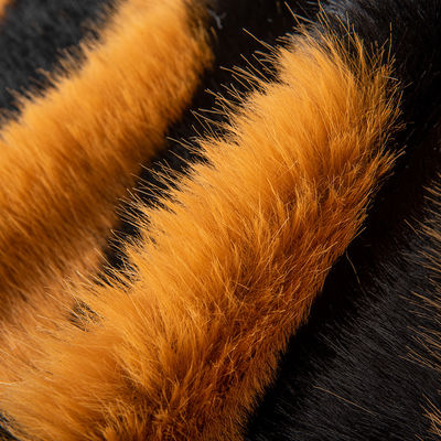 Anpassungsfähiges Jacquard-Stoff aus künstlichem, langem, feinem Pelz mit 100% Polyester-Rückmaterial